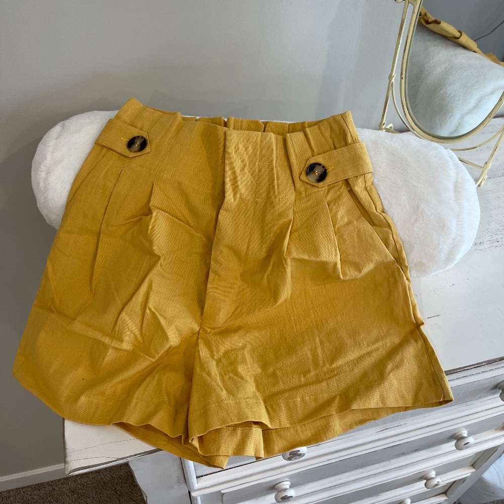 Cute ladies shorts